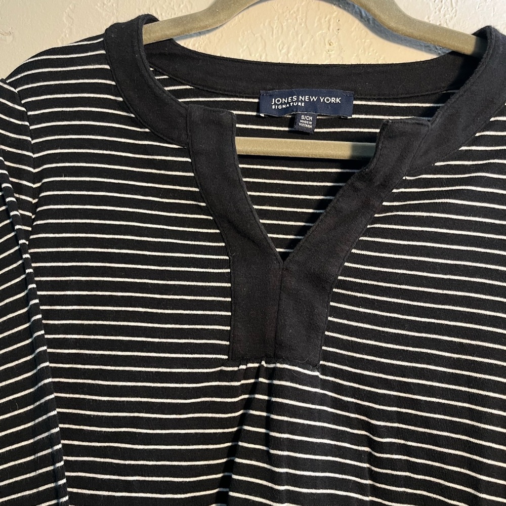 Jones New York Black and White Striped Cardigan Collared V-Neck Long Sleeve SZ S - Picture 4 of 11